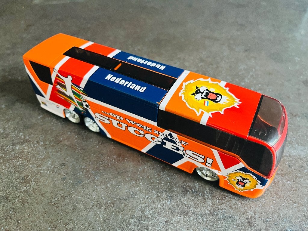 Oranjebus WK Voetbal 2010, Ophalen of Verzenden, Zo goed als nieuw, Buitenlandse clubs