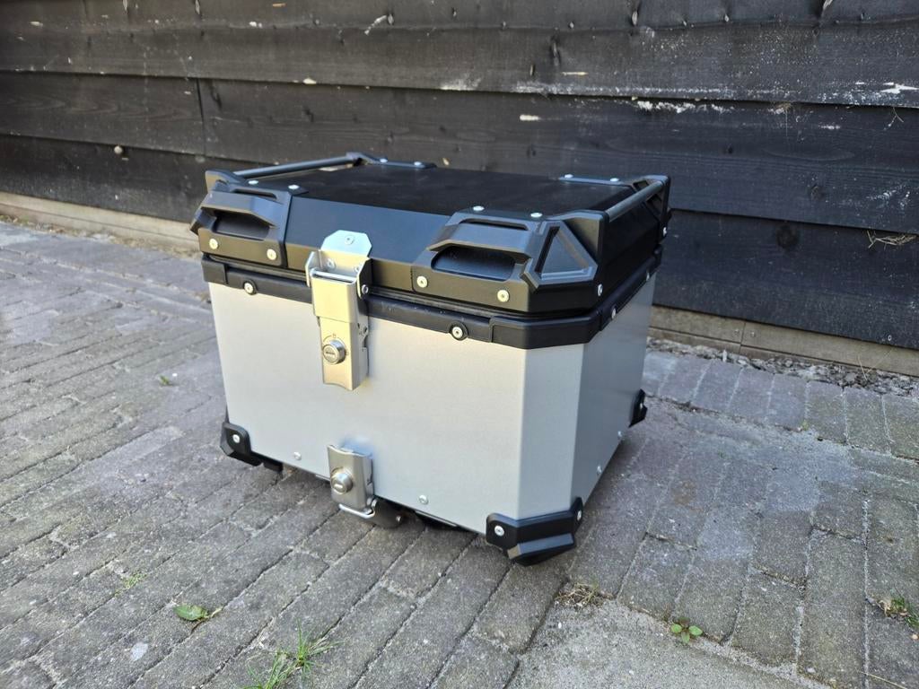 45L Aluminium topkoffer universeel, Verzenden, Zo goed als nieuw