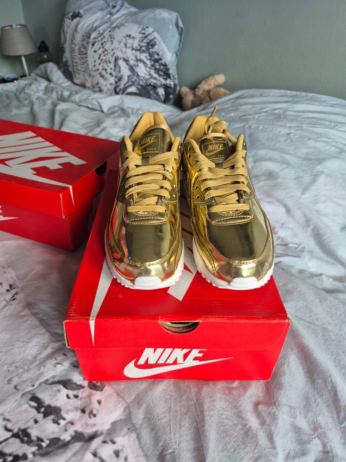 Nike Air Max 90 SP Metallic Gold - Maat 44, Ophalen of Verzenden, Nieuw, Overige kleuren