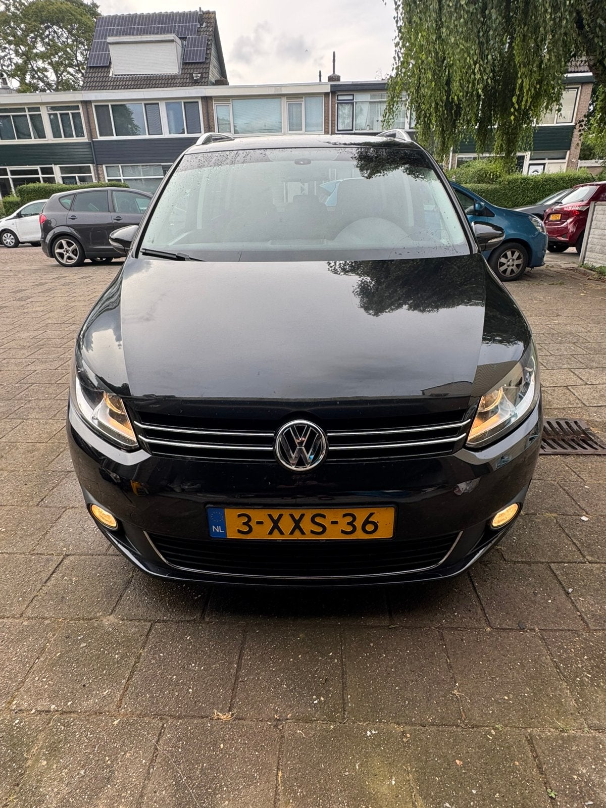 Volkswagen Touran 1.6 TDI 77KW Dsg7 Cross 2014 Zwart, Auto's, Volkswagen, 4 cilinders, Zwart, Origineel Nederlands, Diesel
