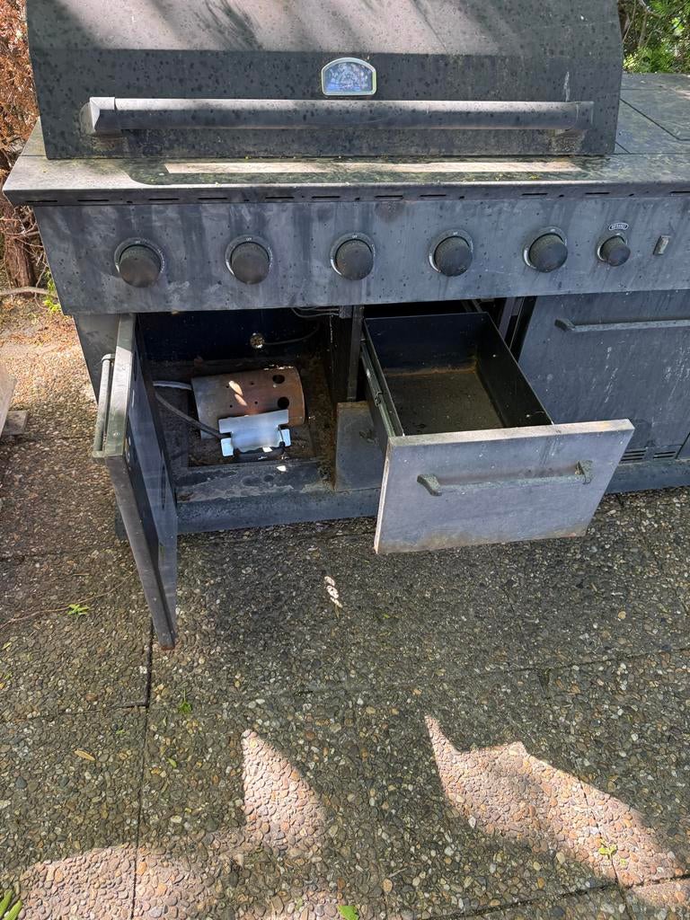 Boretti buitenkeuken met gasfornuis, koelkast en opslag, Ophalen, Gebruikt