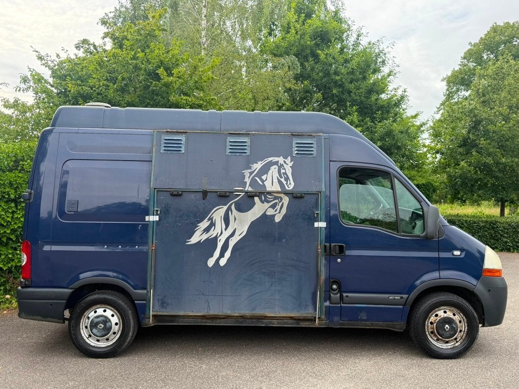 Renault Master 2007 paardenbus Paardenwagen Horsetruck, Dieren en Toebehoren, Paarden en Pony's | Trailers en Aanhangwagens, Overige materialen