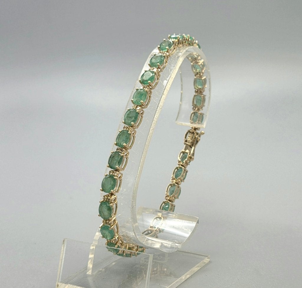 Gouden vintage armband met smaragd en diamanten. 2026/565, ., Ophalen of Verzenden, Zo goed als nieuw, .