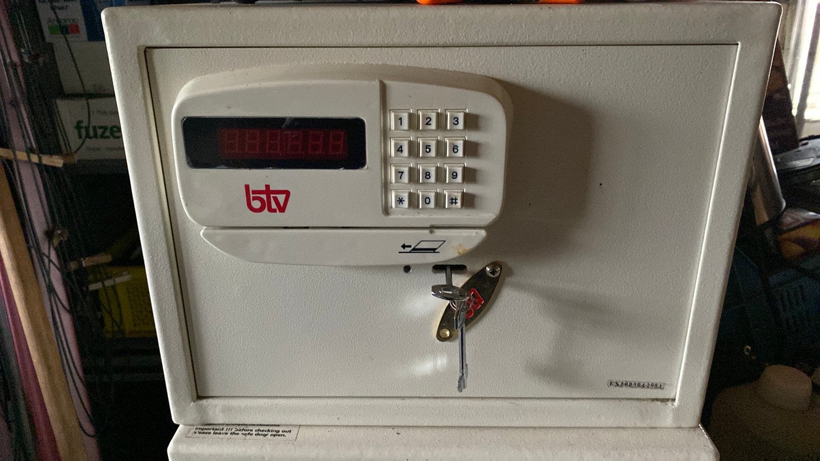 Kluisje met sleutels, Huis en Inrichting, Brandblussers en Brandkasten, Ophalen, Gebruikt, Brandkast