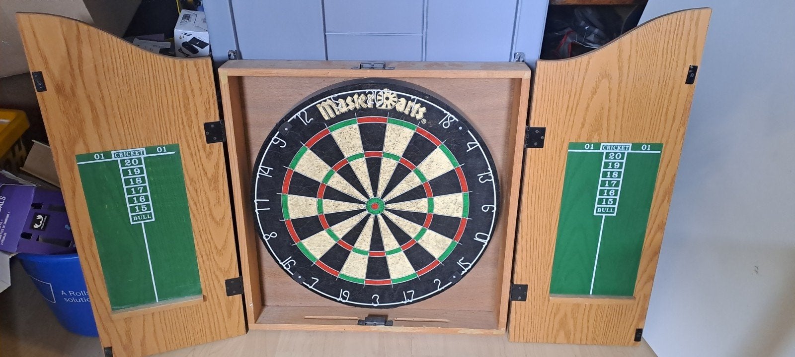 Dartbord incl kast, Ophalen, Gebruikt, Dartbord