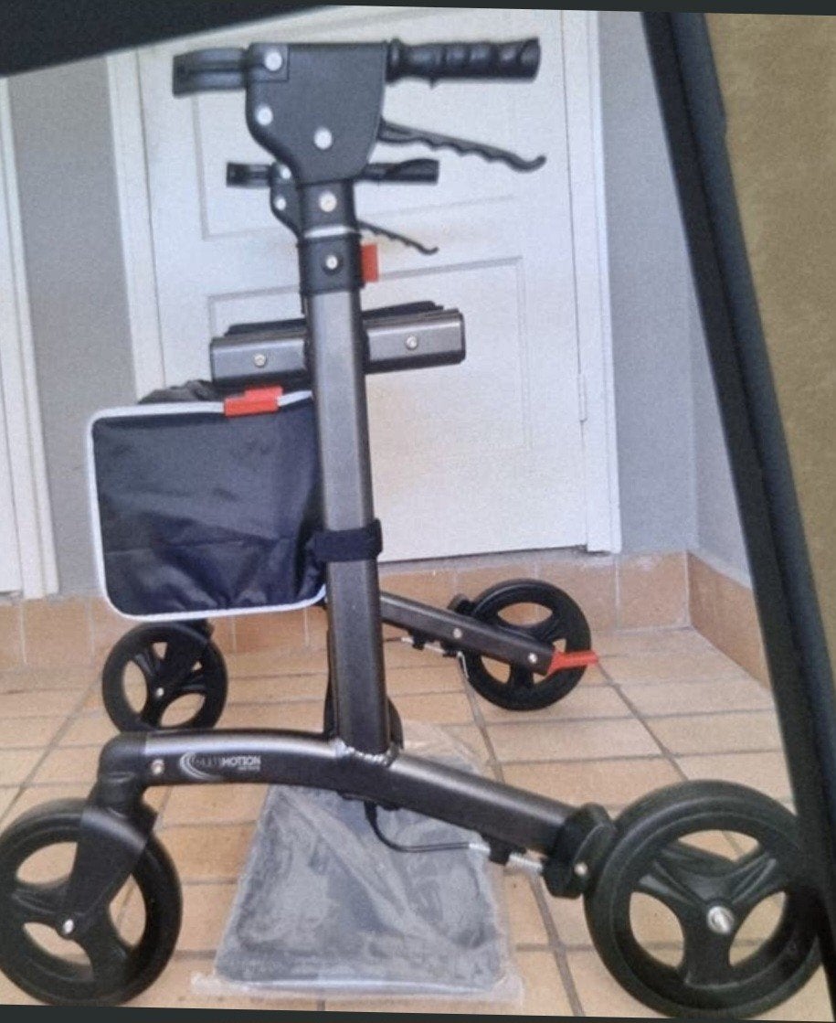 Nieuwe lichtgewicht  rollator, Diversen, Ophalen, Lichtgewicht, Nieuw