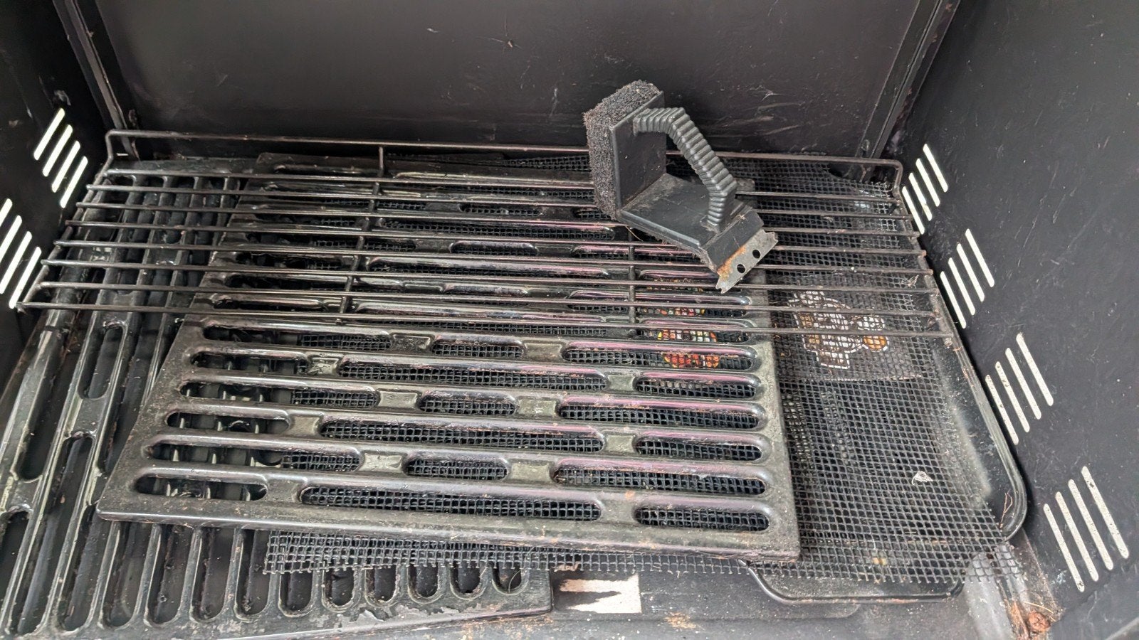 Landmann gasbarbecue met thermometer en zijbranders, Ophalen, Gebruikt, Landmann