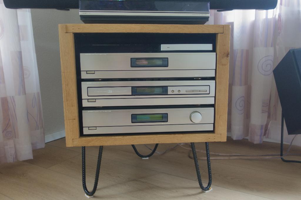 Audiomeubel uniek exemplaar, Huis en Inrichting, Kasten | Televisiemeubels, Ophalen, Gebruikt, 50 tot 100 cm, Minder dan 100 cm