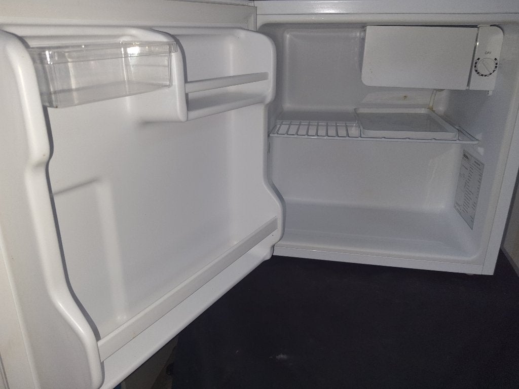 A+ IKEA Mini koelkast met vriesvak werkt Perfect+schoon, Witgoed en Apparatuur, Koelkasten en IJskasten, Ophalen, Minder dan 85 cm