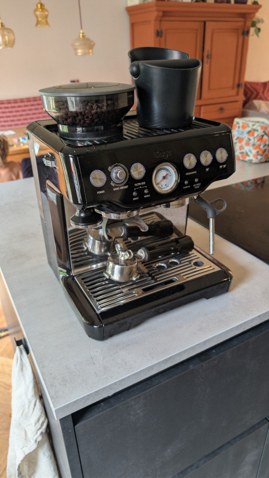 Sage Barista Express Espressomachine - Zwart, Ophalen, Gebruikt, Espresso apparaat, Koffiebonen