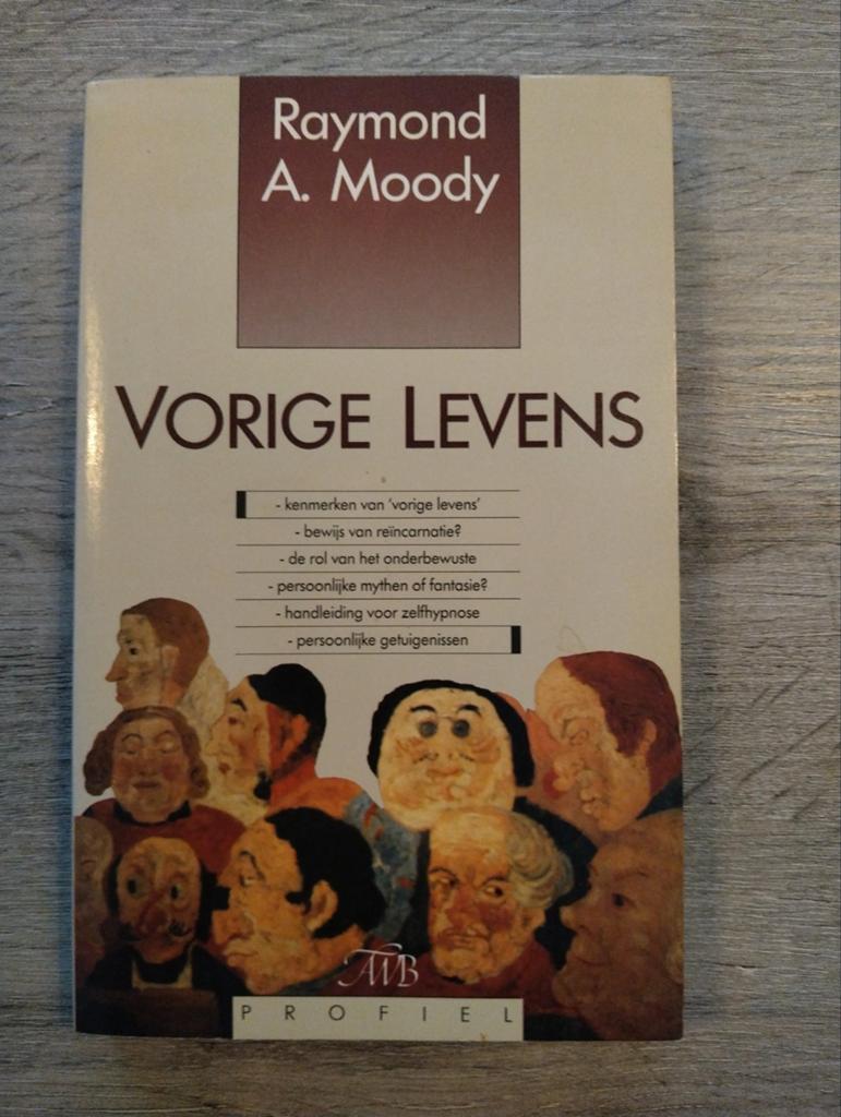 R.A. Moody - Vorige levens, Ophalen of Verzenden, Gelezen, R.A. Moody