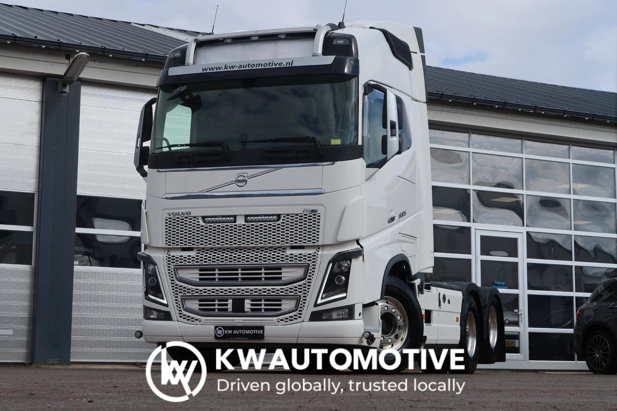 Volvo FH 16.750 6X4T/ FULL AIR/ RETARDER/ LIFTING AXLE, Auto's, Vrachtwagens, Achterwielaandrijving, Euro 6, Wit, Leder