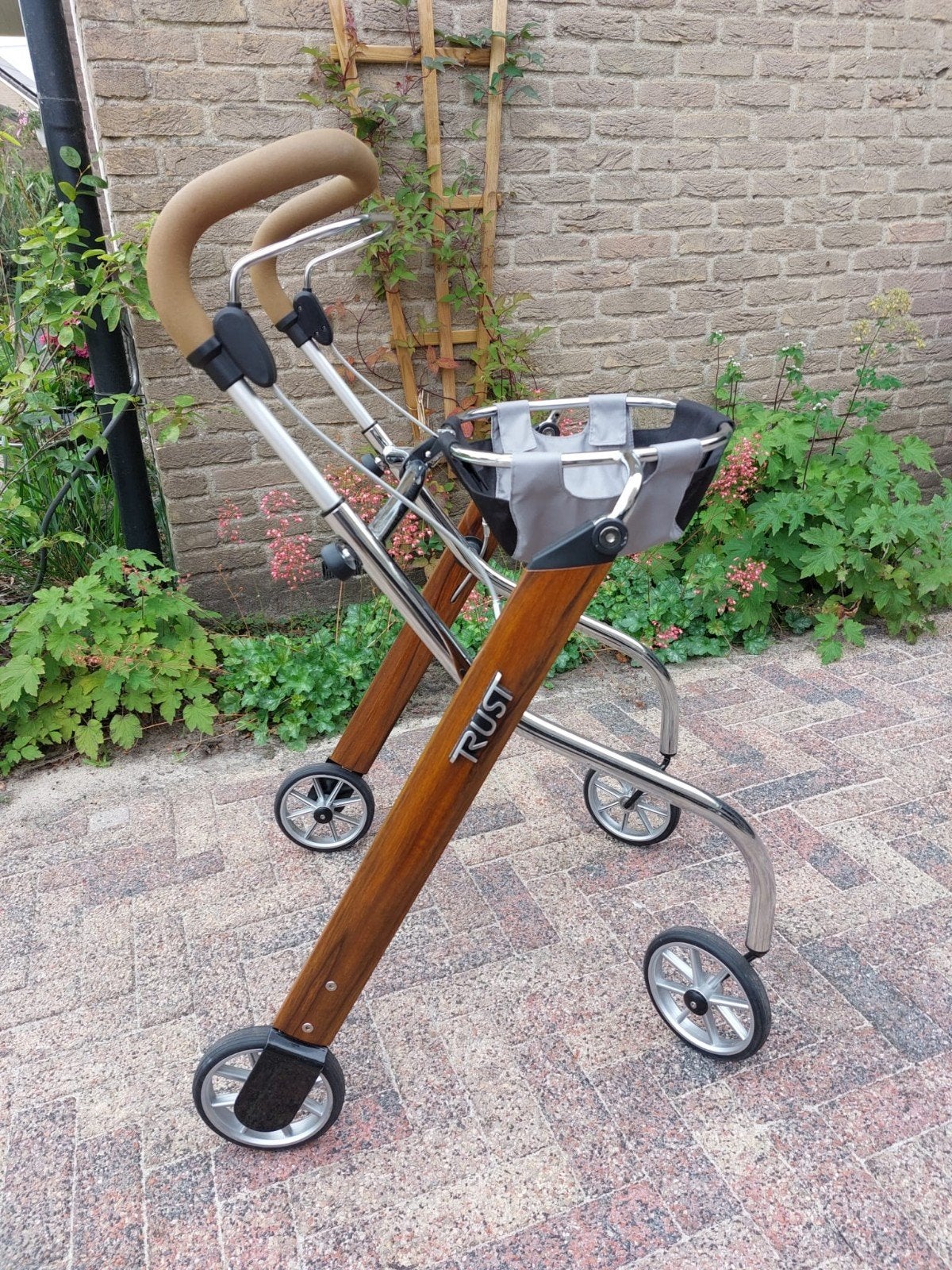 Trust Care Let’s Go Indoor rollator, Diversen, Ophalen of Verzenden, Lichtgewicht, Zo goed als nieuw