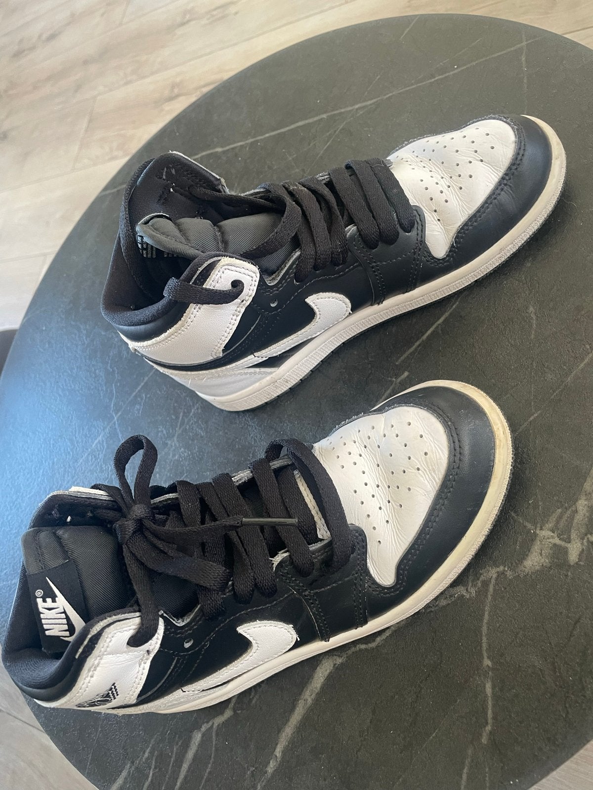 Nike Air Jordan 1 Mid sneakers - Zwart/Wit - Maat 33.5, Ophalen of Verzenden, Gebruikt, Jongen of Meisje, Schoenen