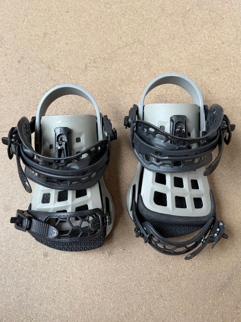 Union Atlas Snowboard binding maat Medium, Sport en Fitness, Verzenden, Gebruikt, Bindingen