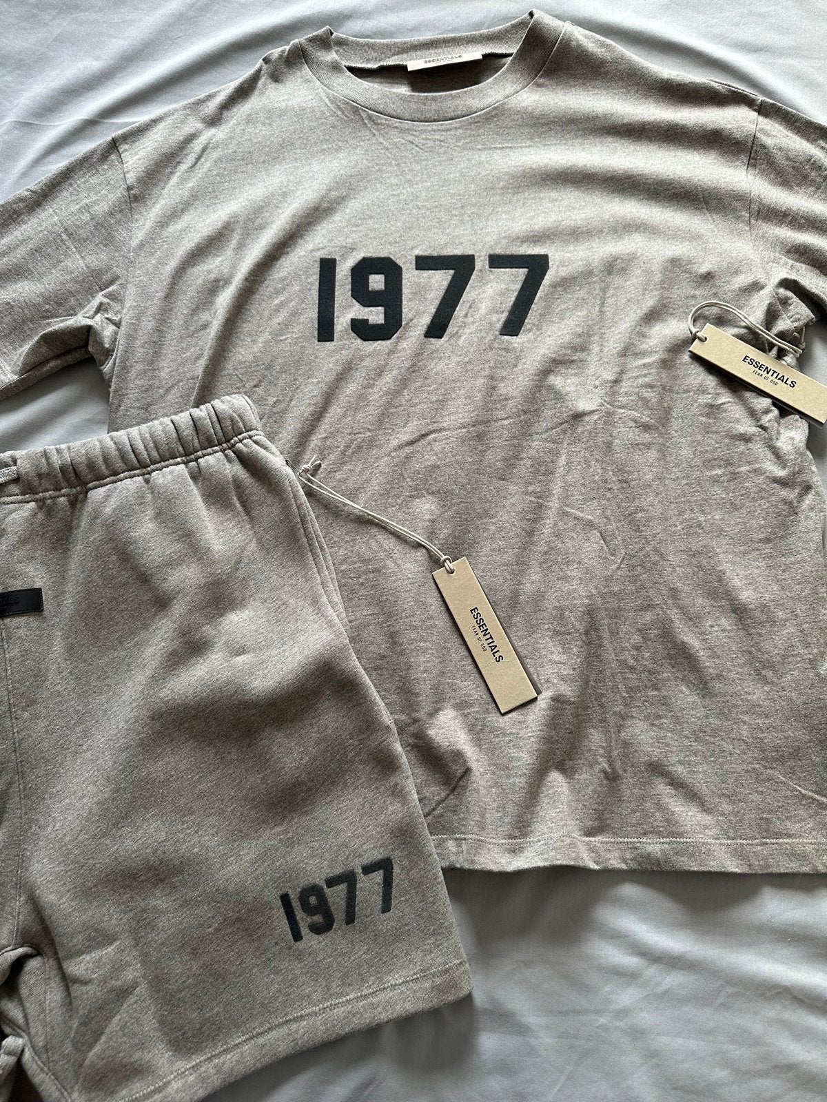 Fear of God Essentials 1977 T-shirt & Short Set, Ophalen of Verzenden, Nieuw, Maat 52/54 (L)