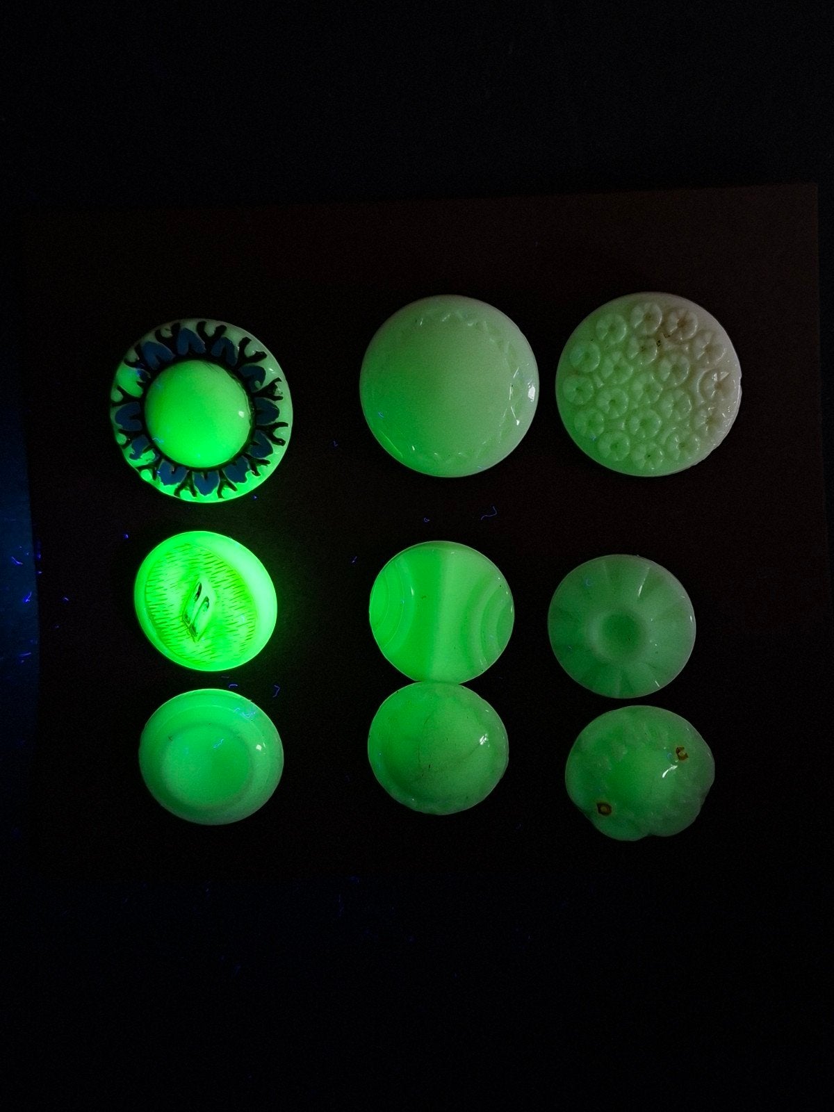 Set van 9 glazen uranium knopen, Ophalen of Verzenden