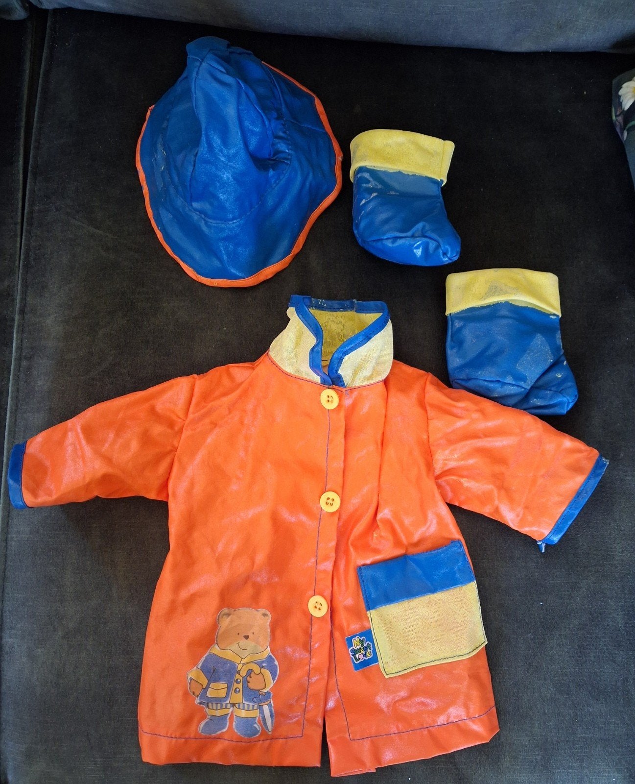 Baby Born regenpakje met hoedje en laarsjes, Ophalen of Verzenden, Babypop