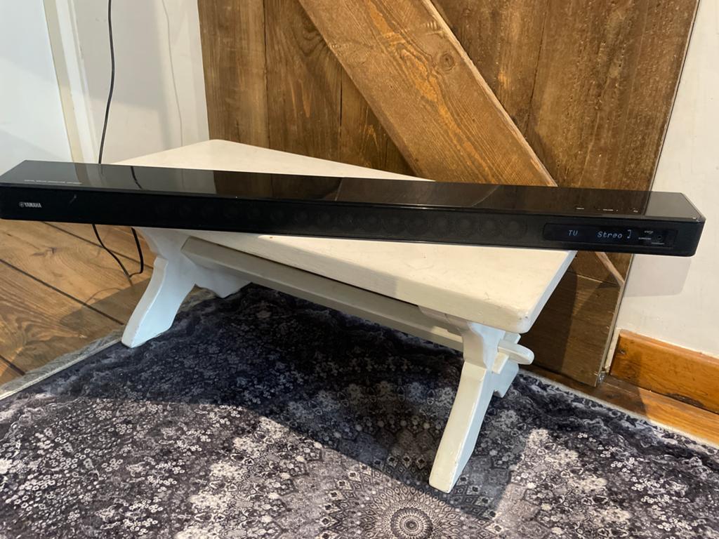 Soundbar Yamaha YSP-2200, Audio, Tv en Foto, Soundbars, Ophalen, Met externe subwoofer, Gebruikt