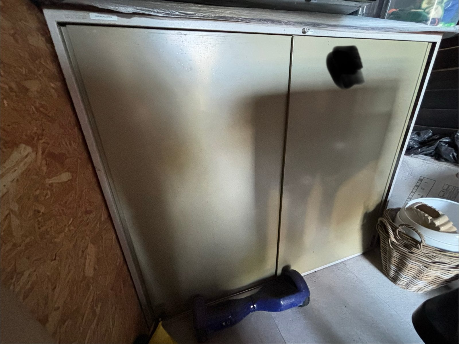 Stalen kast met schuifdeuren 150x130x38, Ophalen, Gebruikt, 100 tot 150 cm, 100 tot 150 cm