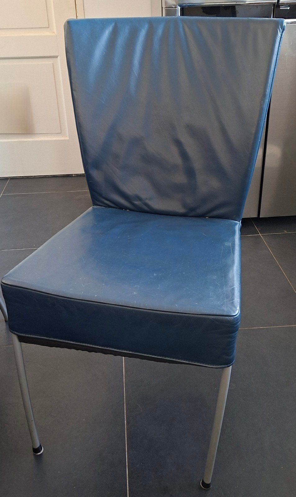 4 Montis Spica stoelen - Blauw leer, Antiek en Kunst, Antiek | Meubels | Stoelen en Banken, Ophalen
