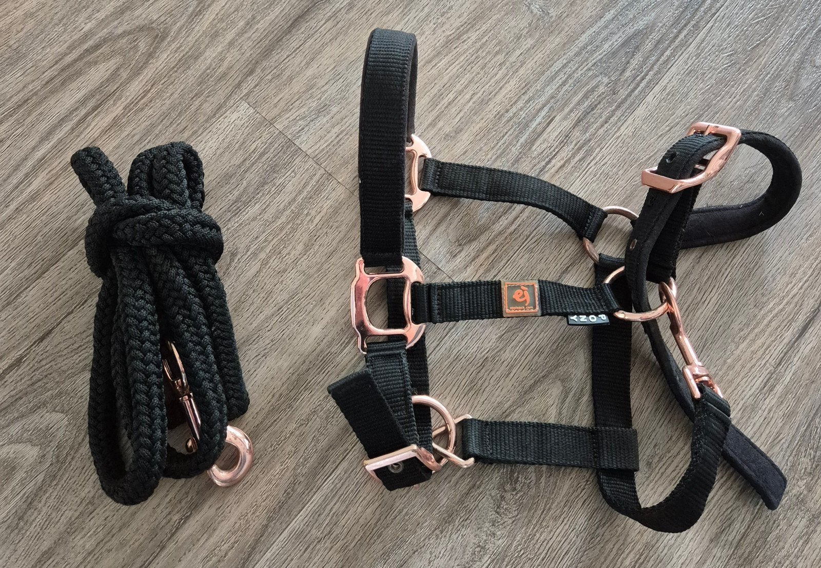 Mooi ponyhalster met roze accenten, Ophalen of Verzenden