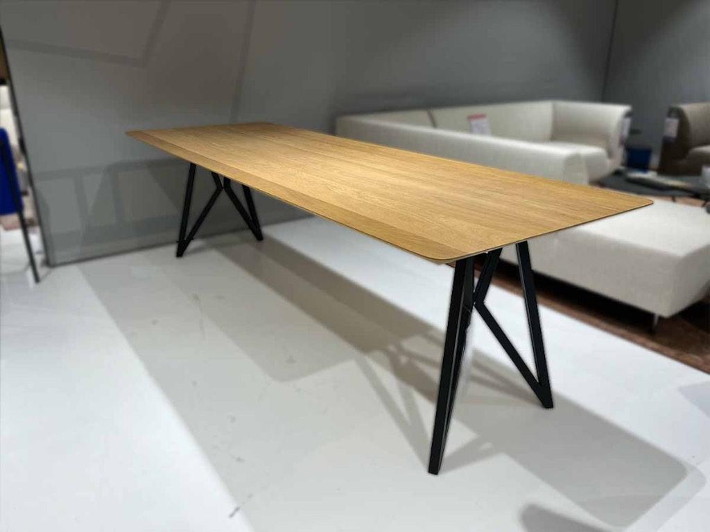 Studio HENK Butterfly tafel – showroommodel, 200 cm of meer, Zo goed als nieuw, Vijf personen of meer, Overige materialen