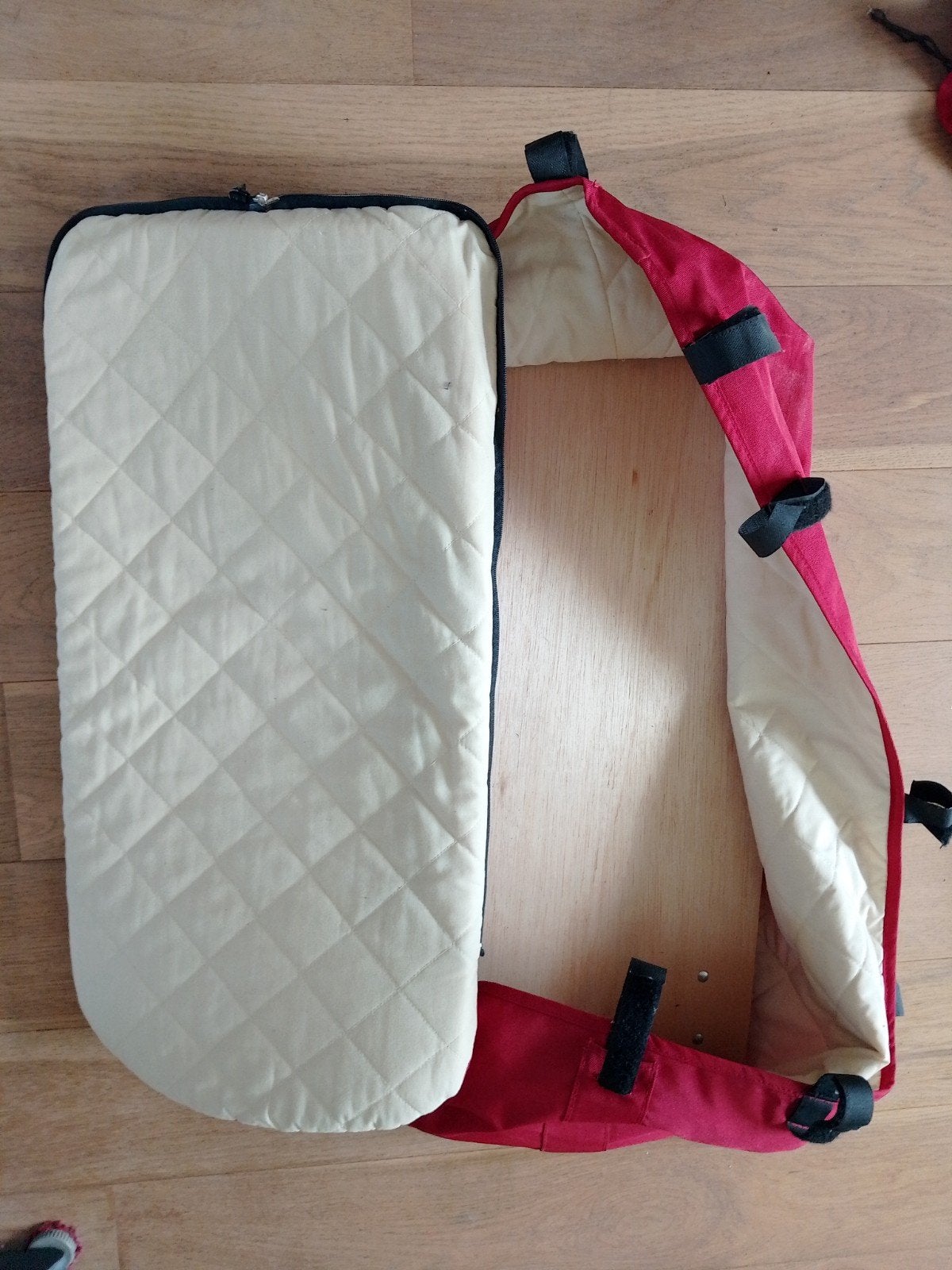 Bugaboo Frog reiswieg rood met matras en dekje, Ophalen