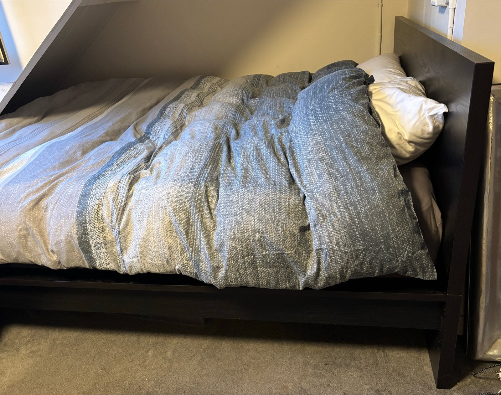 IKEA Malm hoog bed zwart 160x200 met Leirsund lattenbodems, Ophalen, Zwart, Tweepersoons, Zo goed als nieuw