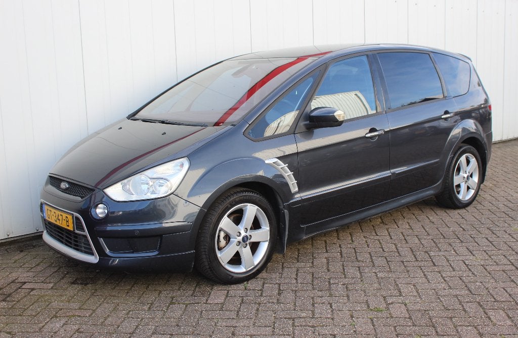 Ford S-Max 2.0 16V 107KW AIRCO ZEER MOOI ! !, Auto's, Voorwielaandrijving, Stof, Zwart, 4 cilinders