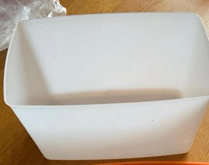 Nieuwe Tupperware diepvries bak 2,8 L, Ophalen of Verzenden, Nieuw, Oranje, Bak of Kom