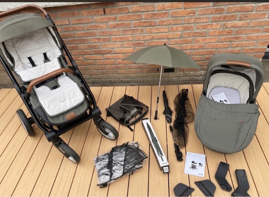 Kinderwagen Mutsy Nio Olive green, Kinderen en Baby's, Kinderwagens en Combinaties, Ophalen, Gebruikt, Verstelbare duwstang, Combiwagen