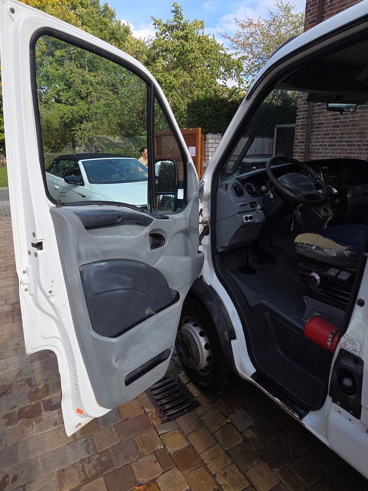 vrachtauto open laadbak, Automaat, Achterwielaandrijving, Zwart, Iveco