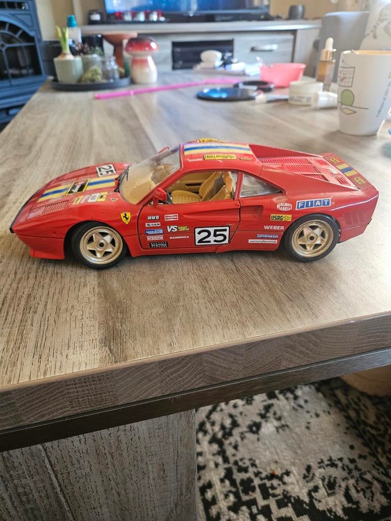Ferrari gto, Hobby en Vrije tijd, Modelauto's | 1:18, Ophalen of Verzenden, Bburago