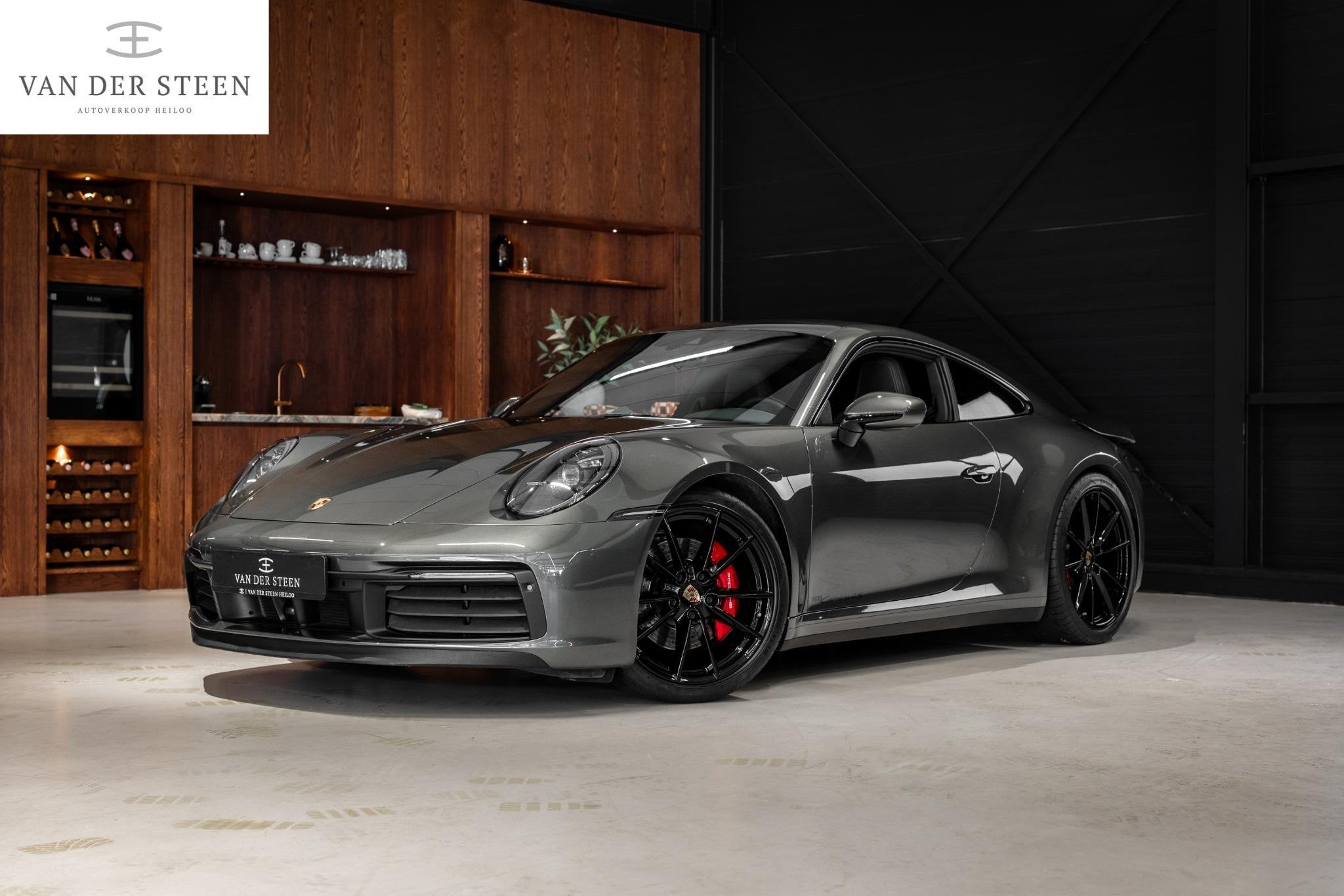 Porsche 911 992 3.0 Carrera 4 S Lift | 4wielsturing | 18 Vou, Auto's, Automaat, Gebruikt, Euro 6, 4 stoelen