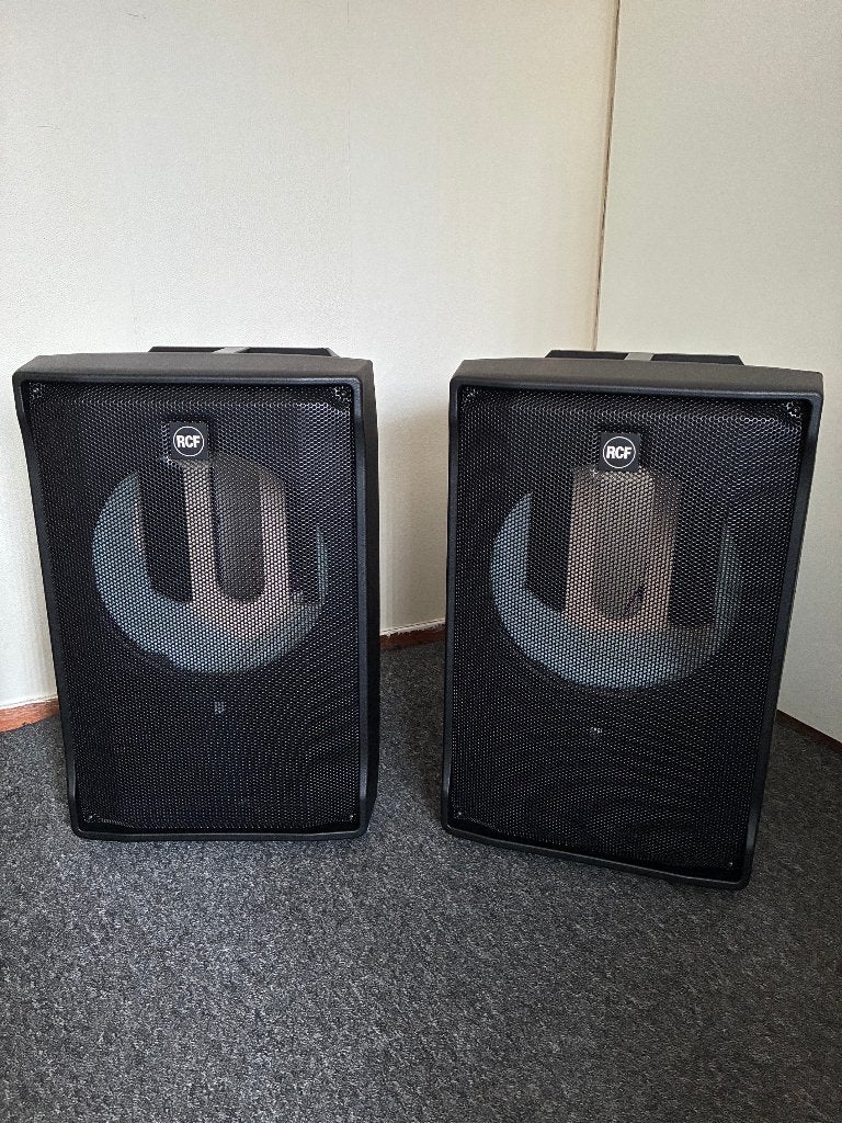 12" RCF subkasten (zonder woofers), Gebruikt, Subwoofer, Ophalen, 150 watt of meer