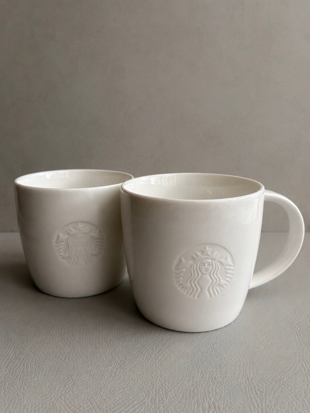 Set van 2 Starbucks mokken - 2011 en 2018 - Maat T, Overige typen, Ophalen of Verzenden, Zo goed als nieuw, Steen/keramiek