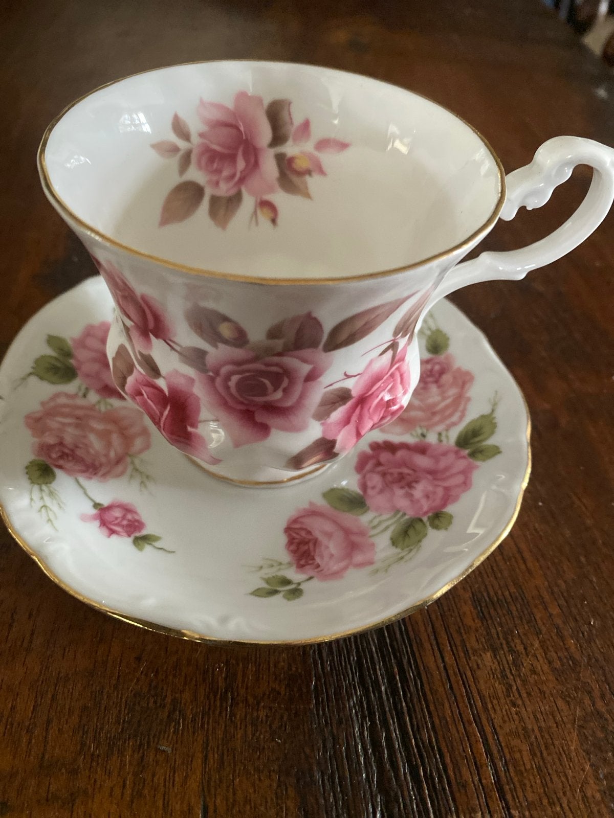 Queen's Rosina China theekop en schotel met rozen, Antiek en Kunst, Ophalen of Verzenden