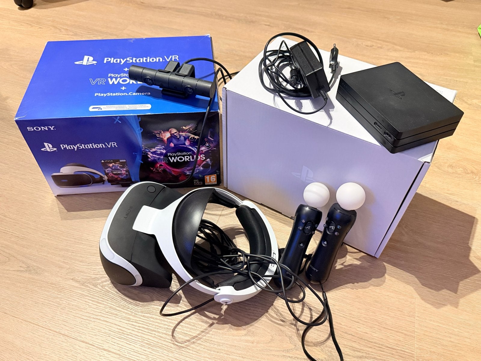PlayStation VR-set met camera, controllers, Spelcomputers en Games, Ophalen of Verzenden, Zo goed als nieuw, Overige controllers