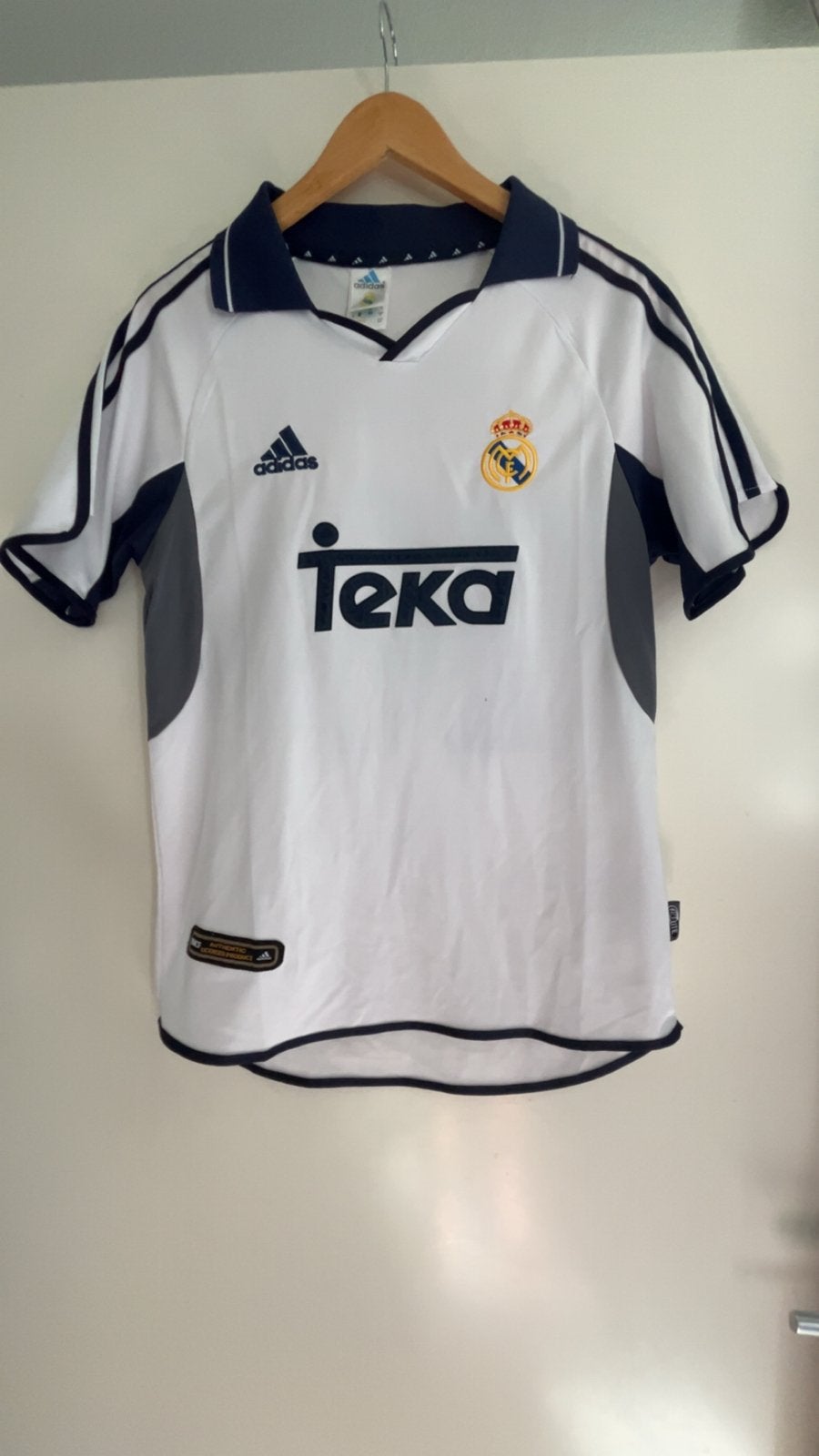 Real Madrid Thuisshirt Figo #10 Maat M, Ophalen of Verzenden, Zo goed als nieuw, Maat 48/50 (M), Wit