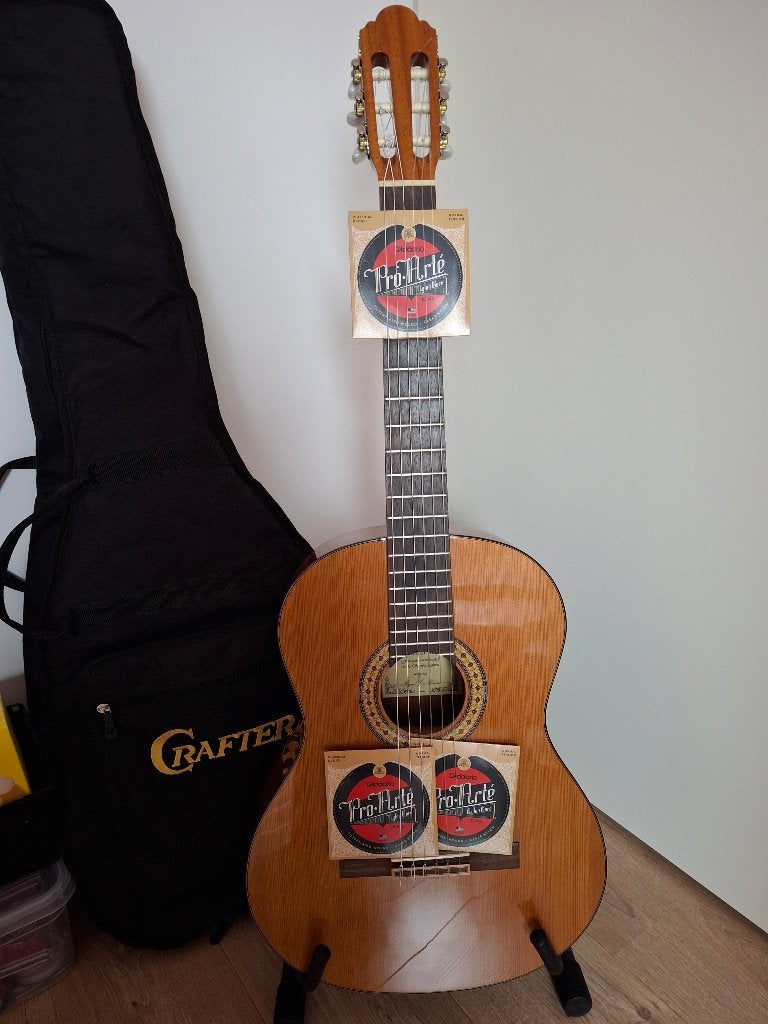 Akoestische klassieke Spaanse gitaar Miguel Almeria massief, Ophalen of Verzenden, Zo goed als nieuw, Klassieke of Spaanse gitaar