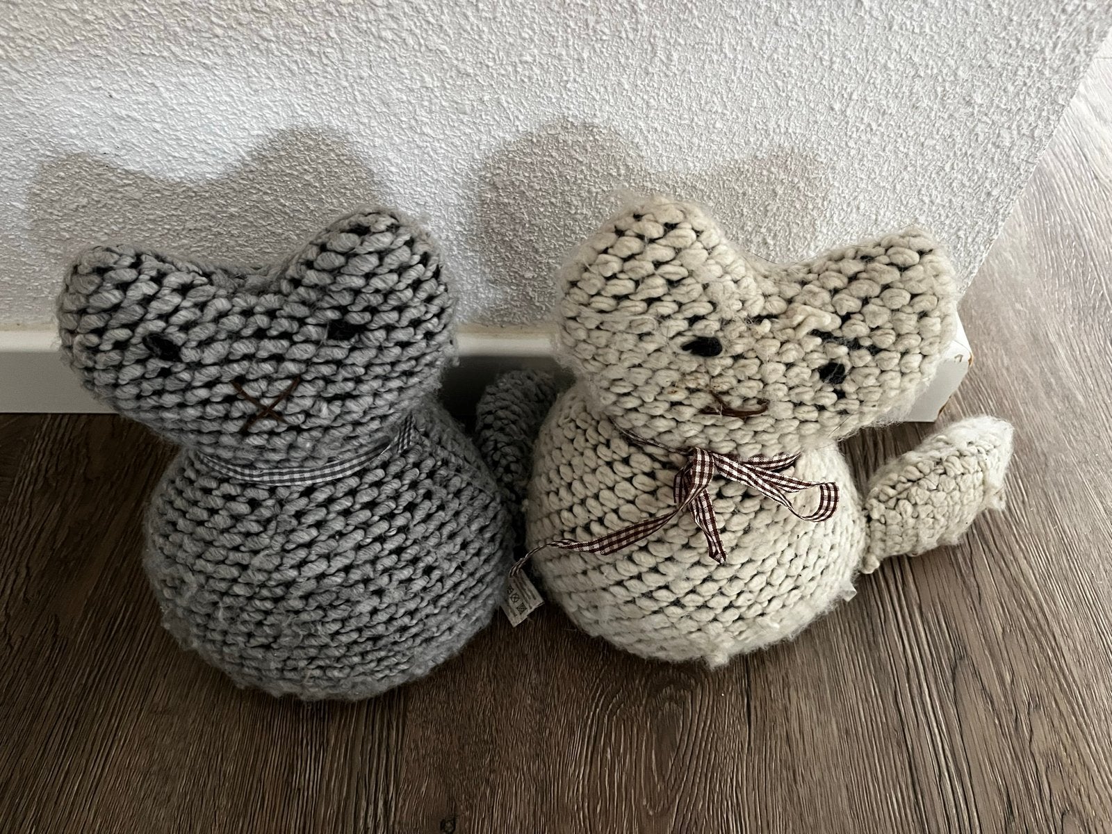 Leuke deurstoppers in de vorm van katten - Gratis af te hale, Ophalen, Binnen, Gebruikt, Grijs