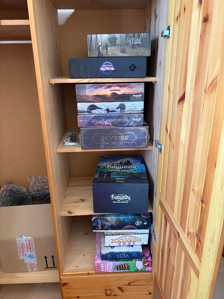 Diverse bordspellen te koop: Scythe, Skytear, Earth, Anachro, Ophalen of Verzenden, Zo goed als nieuw