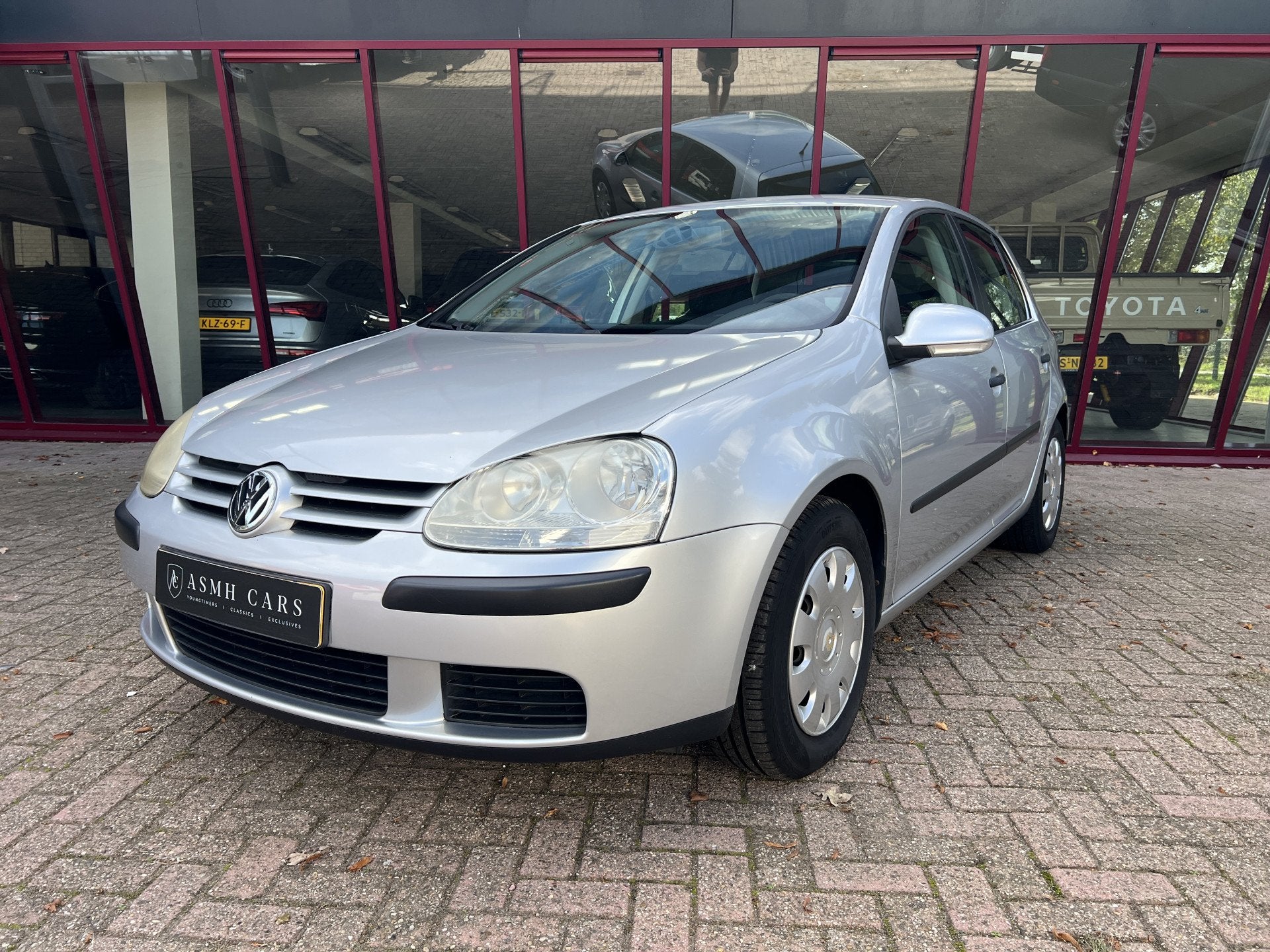Volkswagen Golf 1.9 TDI Trendline Business | 1e eigenaar | D, Voorwielaandrijving, Stof, Gebruikt, Zwart
