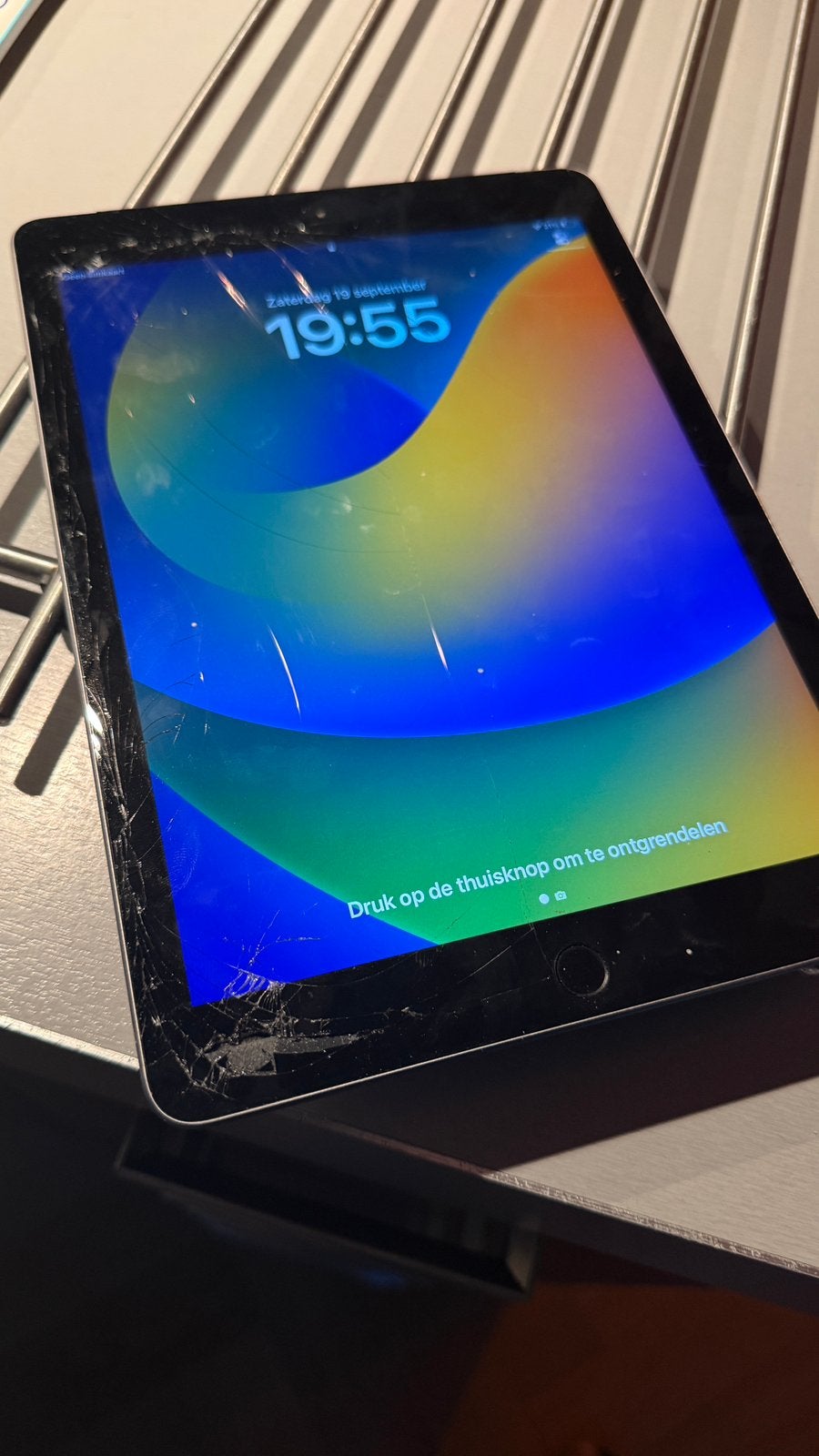 iPad 6e generatie 128GB Wifi + Sim - Scherm kapot, Apple iPad, Ophalen of Verzenden, 128 GB, Niet werkend