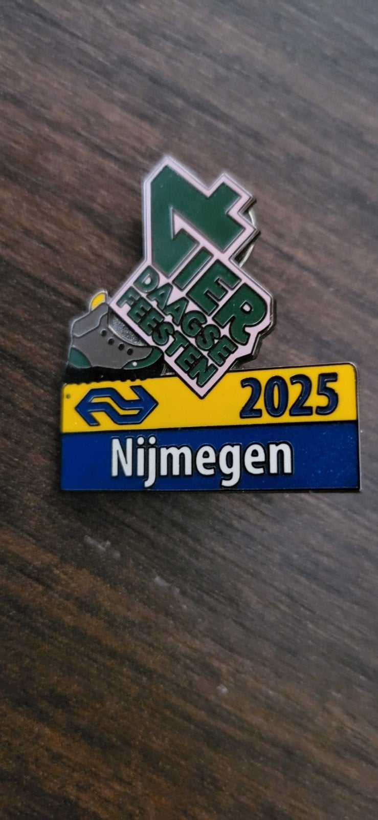 NS Nijmeegse vierdaagse pin 2025, Verzamelen, Ophalen of Verzenden
