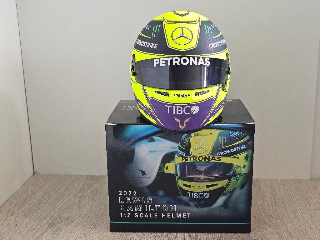 Helm 1:2, Lewis Hamilton # 44, 2022, BELL. **NIEUWSTAAT**, Ophalen of Verzenden, Zo goed als nieuw, Formule 1