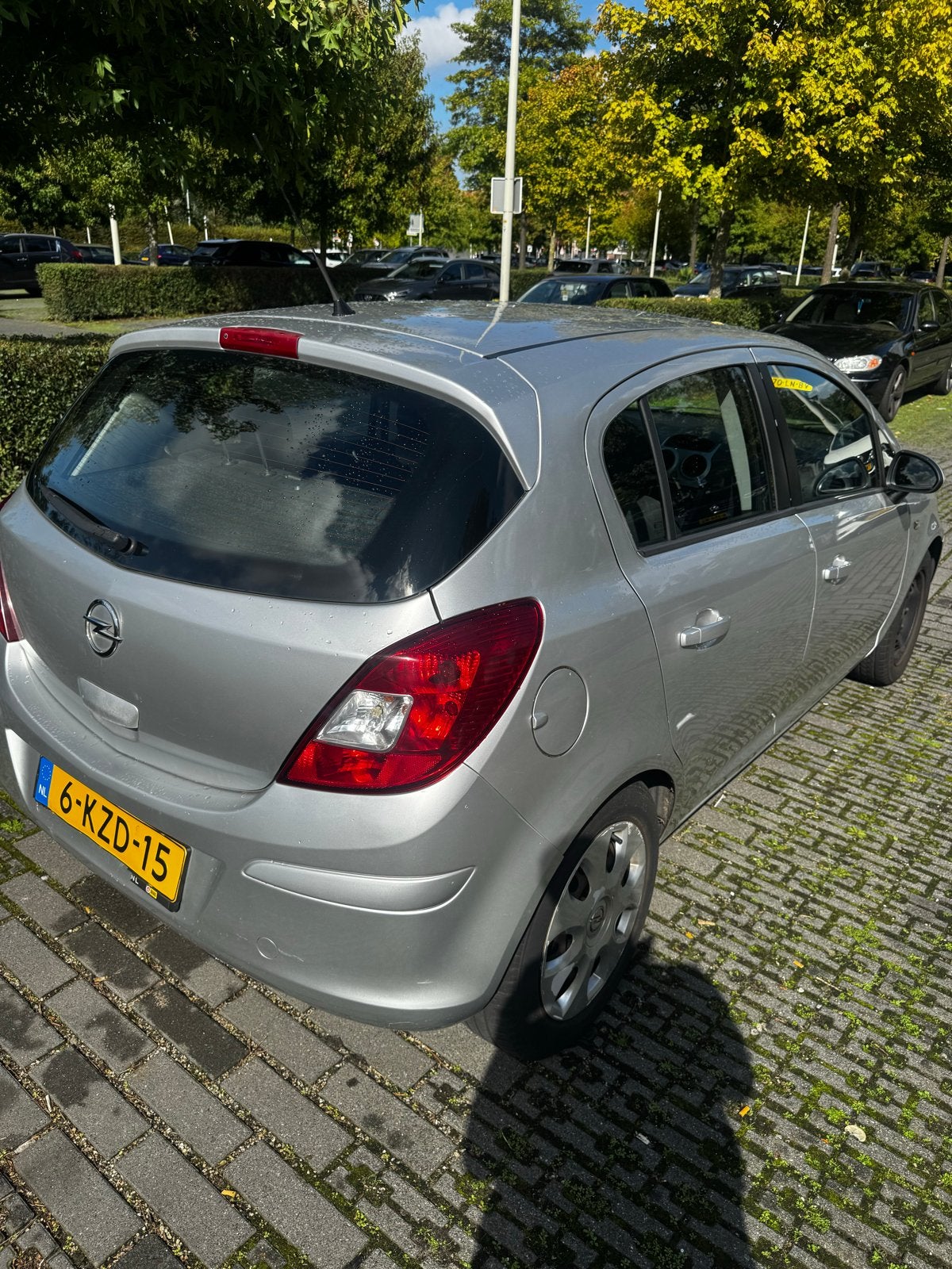 Opel Corsa 1.4 16V 5D 2011 Grijs, Voorwielaandrijving, Euro 5, 1063 kg, 4 cilinders