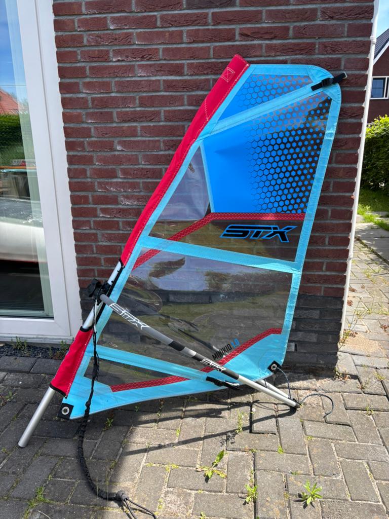 Als nieuw - surfzeil 1.0 - STX Mini rig, Ophalen, STX, Minder dan 3.5 m², Zo goed als nieuw