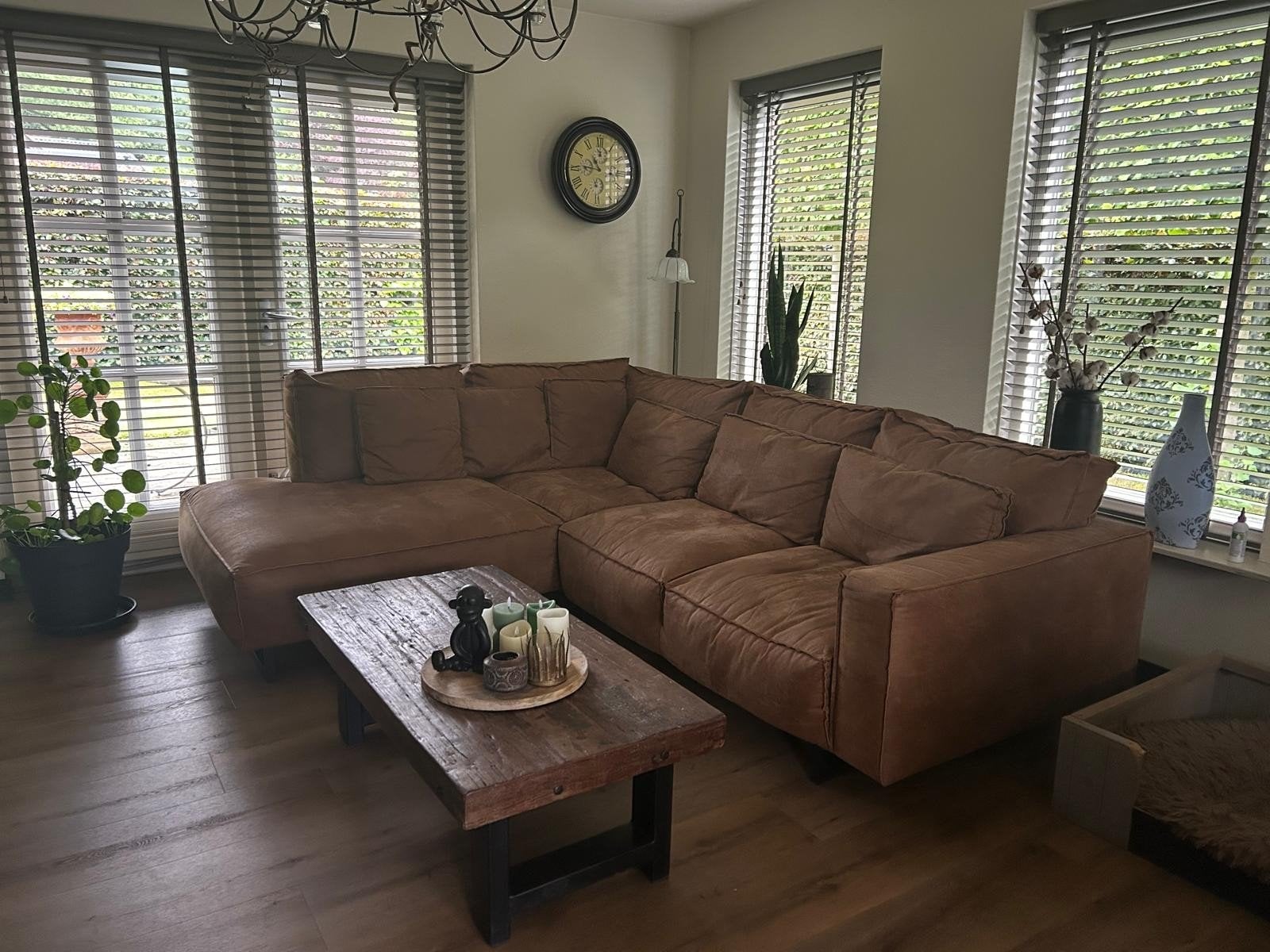 Mokana Meubelen Leren Hoekbank - 5 jaar oud, 250 tot 300 cm, Gebruikt, 100 tot 125 cm, Hoekbank